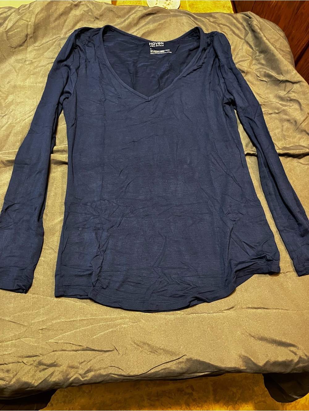 Haven Women's Long Sleeve V-Neck Tee in Navy
